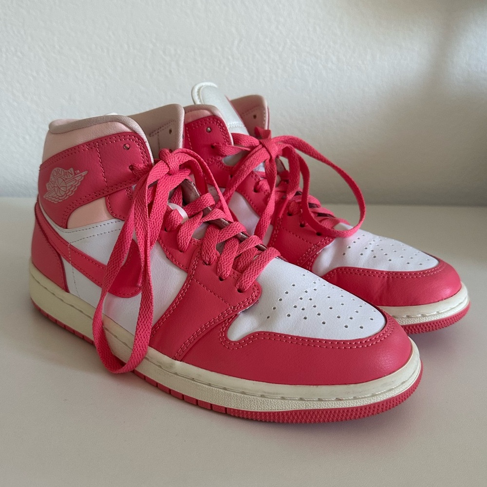 Pink and white air Jordan 1 size 8.5 W